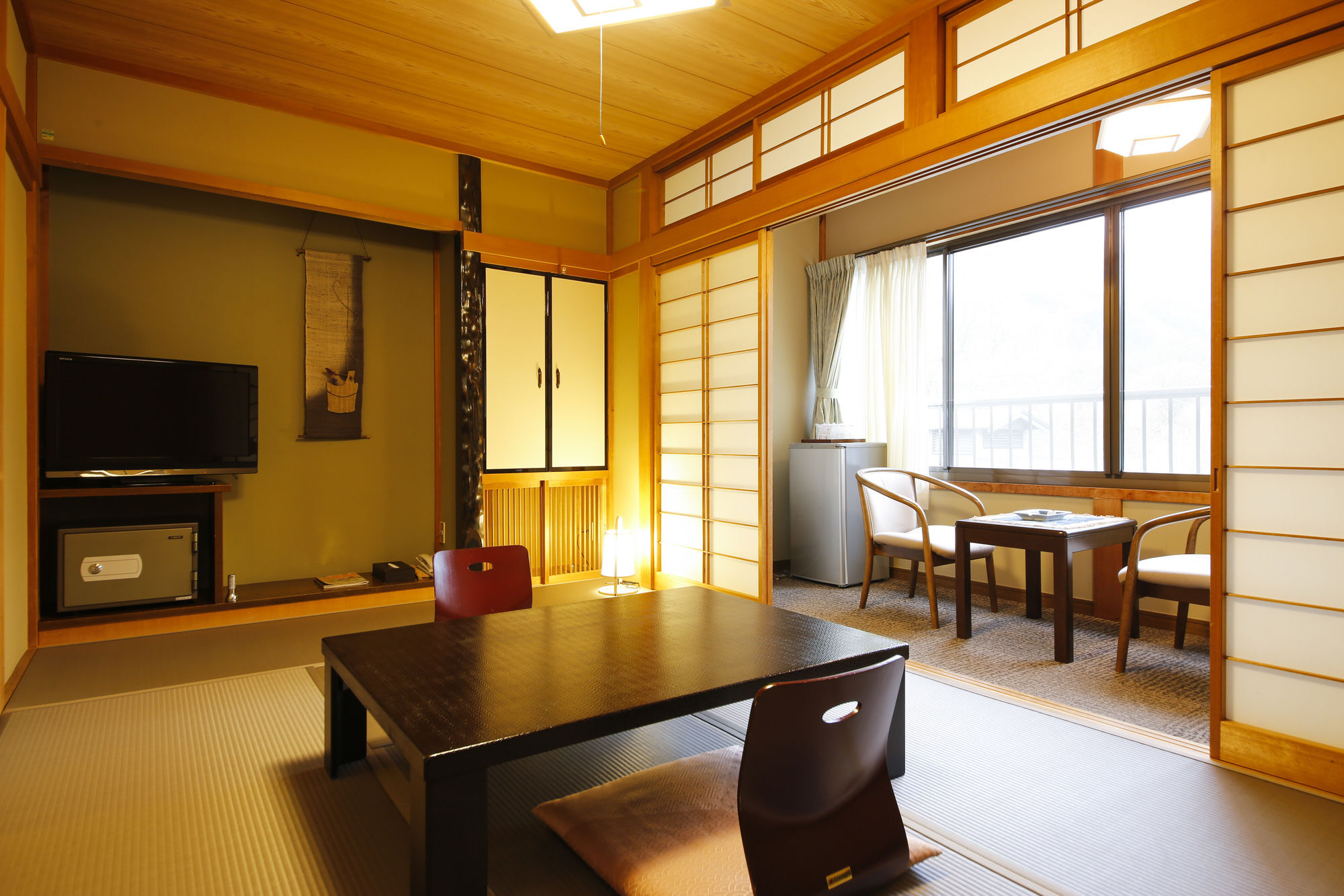 Ryokan Kutsuroginoya Yuu Takayama  Exterior foto